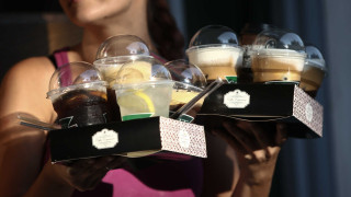 Είδος πολυτελείας (και) ο καφές: Οι τιμές στο... γυάλινο και το take away