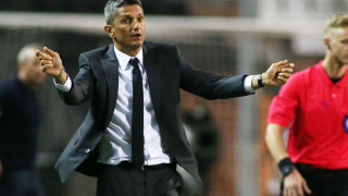 Ο Λουτσέσκου θα χτυπά το κεφάλι με τη δήλωσή του πως αυτό το υλικό μπορεί να πάρει τίτλους