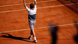 Stan the Man of Paris! (video+pic)