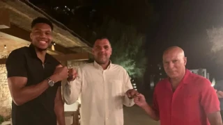 Παπανικολάου: «Γι' αυτό επεδίωξα συνάντηση Γκάλη και Γιάννη - Τι είναι το Ασπεργκερ»