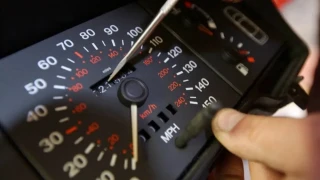 Θεσσαλονίκη: Γύρισε χιλιόμετρα σε 200 αυτοκίνητα, «καθάρισε» με πρόστιμο 20.000 ευρώ