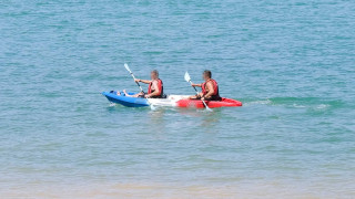 Επιχείρηση διάσωσης στη Χαλκιδική για τρία άτομα με κανό