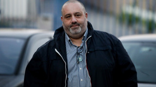 Ξεσάλωσε ο Καραπαπάς: Ανάρτηση για Σωκράτη, Μανωλά