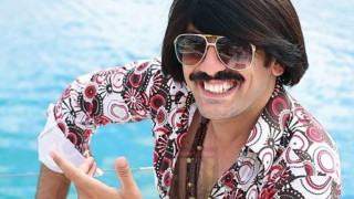 Τόνι Σφήνος: Γιατί έγινε viral στο καρναβάλι του Κιάτου (vid)