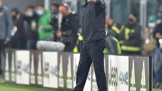 Ο Μουρίνιο το έκανε πάλι, έδειξε τα τρία δάχτυλα στους οπαδούς της Γιουβέντους