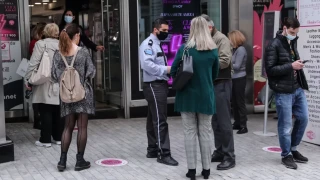 Ανεμβολίαστοι: Χωρίς rapid test δεν θα μπαίνουν, σχεδόν, πουθενά