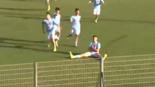 Νάπολι: Ο 16χρονος... Ντιέγκο σκόραρε με το χέρι και θύμισε Μαραντόνα