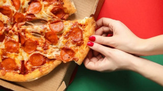 Τι συμβαίνει στο σώμα μας όταν τρώμε κάθε μέρα fast food