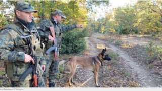 Βούλγαροι στρατιώτες βοηθούν στη φύλαξη των συνόρων μας!