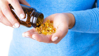 Ωμέγα 3: Ποιοι πρέπει να ΜΗΝ παίρνουν ιχθυέλαιο – Όλες οι χρήσεις αλλά και παρενέργειες