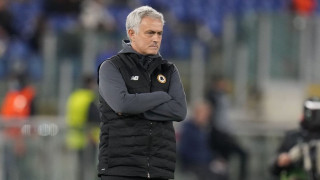 «Πυρά» Μουρίνιο κατά Παπαπέτρου: «Θα γυρίσει ήρεμος στην Ελλάδα, εμείς;» (vid)