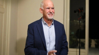 «Λεφτά υπάρχουν»: Πέρασαν 15 χρόνια από την... ατάκα του Γιώργου Παπανδρέου