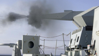 Πυροβόλο Millennium διαλύει σμήνος drone στον αέρα – Η λύση για τον Έβρο;