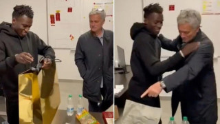 O Moυρίνιο αγόρασε παπούτσια αξίας 800 ευρώ σε παίκτη του!