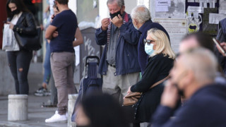 Κορωνοϊός: Έξαρση στους 65άρηδες – Πρώτη η Ελλάδα στην Ευρώπη