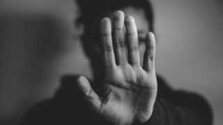 SL2: Ενός λεπτού σιγή στους αγώνες για την εξάλειψη της βίας κατά των γυναικών