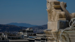 Ο ΟΑΕΔ αλλάζει όνομα και δίνει δωρεάν σπίτια σε νέα ζευγάρια και ανέργους