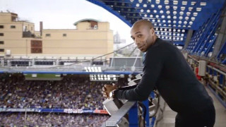 Τα... σπάει η νέα διαφήμιση της Premier League με Ανρί  (video)