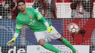 Πέφτουν οι υπογραφές με Καπίνο