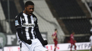 Άκπομ: «Θα με... σκοτώσει ο Λουτσέσκου, αλλά ήταν εκπληκτικό γκολ» - Ο Ρουμάνος του... πέταξε μπουκάλι on air!