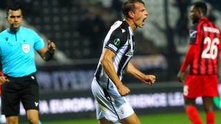 ΠΑΟΚ: Η τούρτα-έκπληξη κατέληξε στα μούτρα του Σβαμπ