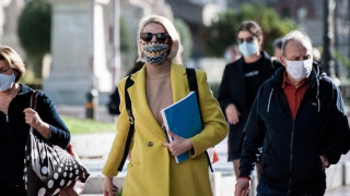 Εφιαλτικά σενάρια επαναφέρει η ραγδαία διασπορά της Όμικρον
