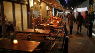 Κορωνοϊός: Συνεδριάζουν σήμερα οι ειδικοί για τα νέα μέτρα -Πότε θα εφαρμοστούν