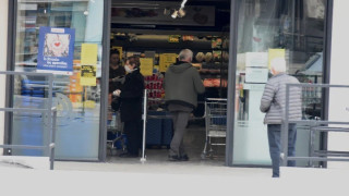 Πώς θα λειτουργούν σούπερ μάρκετ, λαϊκές αγορές, καταστήματα τροφίμων με τα νέα μέτρα για την Όμικρον