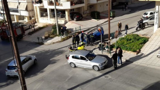 Εύοσμος: Αναποδογύρισε αυτοκίνητο σε τροχαίο