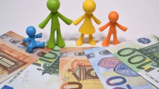 Οι 5 αλλαγές για τους ανέργους: Νέα επιδόματα και μπόνους - Ποιοι ωφελούνται