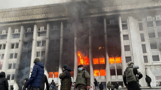 Χάος στο Καζακστάν για την αύξηση τιμών του αερίου - Παραιτήθηκε η κυβέρνηση