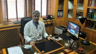 Σαββόπουλος: «Να εμβολιαστούν με την 3η δόση ακόμα και οι διπλά εμβολιασμένοι που νόσησαν»