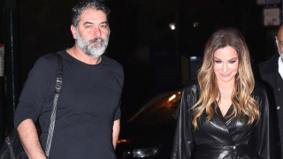 Η πρώτη φωτογραφία της Βανδή με τον Μπισμπίκη αγκαλιά στο κρεβάτι