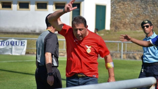 Επικός πρόεδρος ομάδας απέλυσε προπονητή και προσέλαβε τον... εαυτό του