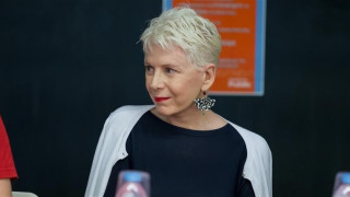 Έλενα Ακρίτα: «Καρφώνει» όσους σχολιάζουν τι... φοράει η Γεωργία Μπίκα και πού δίνει συνέντευξη