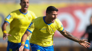 Η αναγέννηση του Νίκου Καρέλη