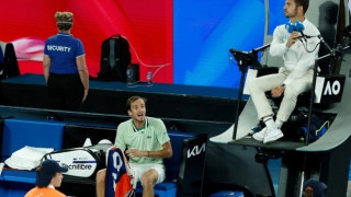 Πλήρωσε ακριβά το ξέσπασμα του ο Μεντβέντεφ!