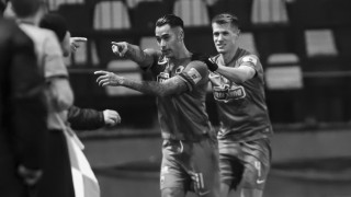 Υπόκλιση Νικολαΐδη στον Αραούχο: «Τα σέβη μου για την κίνησή του, τιμά την ΑΕΚ και το ποδόσφαιρό μας»