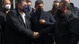 Παρέδωσε πέντε οικισμούς – δωρεά στους σεισμόπληκτους η SL2