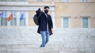 Κορωνοϊός: Για πόσο καιρό θα μας «συντροφεύει» η μάσκα