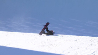 Χειμερινοί Ολυμπιακοί: Σοκαριστική πτώση αθλητή με snowboard