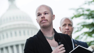 Τζο Μπάιντεν: Το πρώτο «non binary» άτομο και drag queen στην κυβέρνησή του