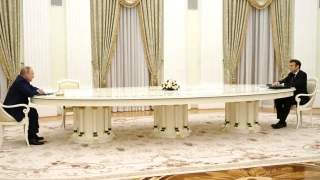 Πούτιν - Μακρόν: Συμφώνησαν στην ανάγκη εξεύρεσης διπλωματικής λύσης για την ειρήνη στην Ουκρανία