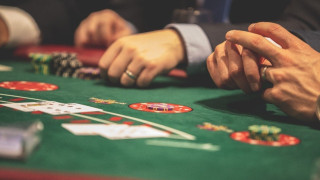 Πρωταθλητές στον τζόγο οι Έλληνες - 1,77 δισ. τα ακαθάριστα έσοδα!