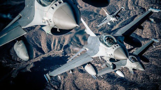 Η Αμερικανική Αεροπορία αναβαθμίζει 608 F-16 Block.40/50 Fighting Falcon