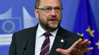 Σολτς: «Θα δώσουμε τεθωρακισμένα οχήματα στην Ελλάδα για να αντικαταστήσει αυτά που θα στείλει στην Ουκρανία»