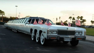 Επισκευάστηκε το μακρύτερο αυτοκίνητο στον κόσμο και τέθηκε ξανά σε λειτουργεία