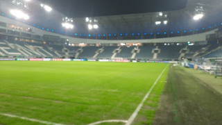 ﻿H αυτοψία του metrosport.gr στον κακό αγωνιστικό χώρο του Αρένα Ghelamco