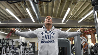 UNDER ARMOUR - PROJECTROCK «YOU GOT TO RAISE THE BAR» DWAYNEJOHNSON