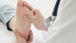 Μεγαλύτερο πέλμα και άλλα πέντε προβλήματα των ποδιών καθώς μεγαλώνουμε